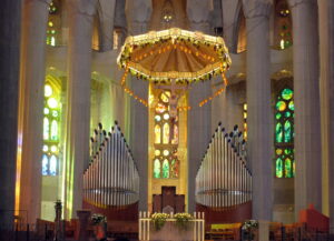 Sagrada Familia: presbiterio e abside