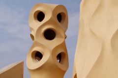 casa-mila-detta-la-pedrera-02
